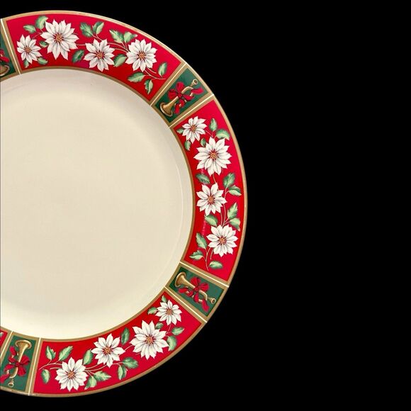 Kobe "Charlton Hall" CHRISTMAS 10 5/8" Dinner Plates - Retired Japan - Picture 4 of 8